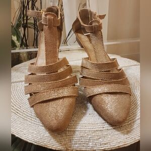 Klub Nico gold straps 100% leather sandals and lining .Made in brazil size 6.